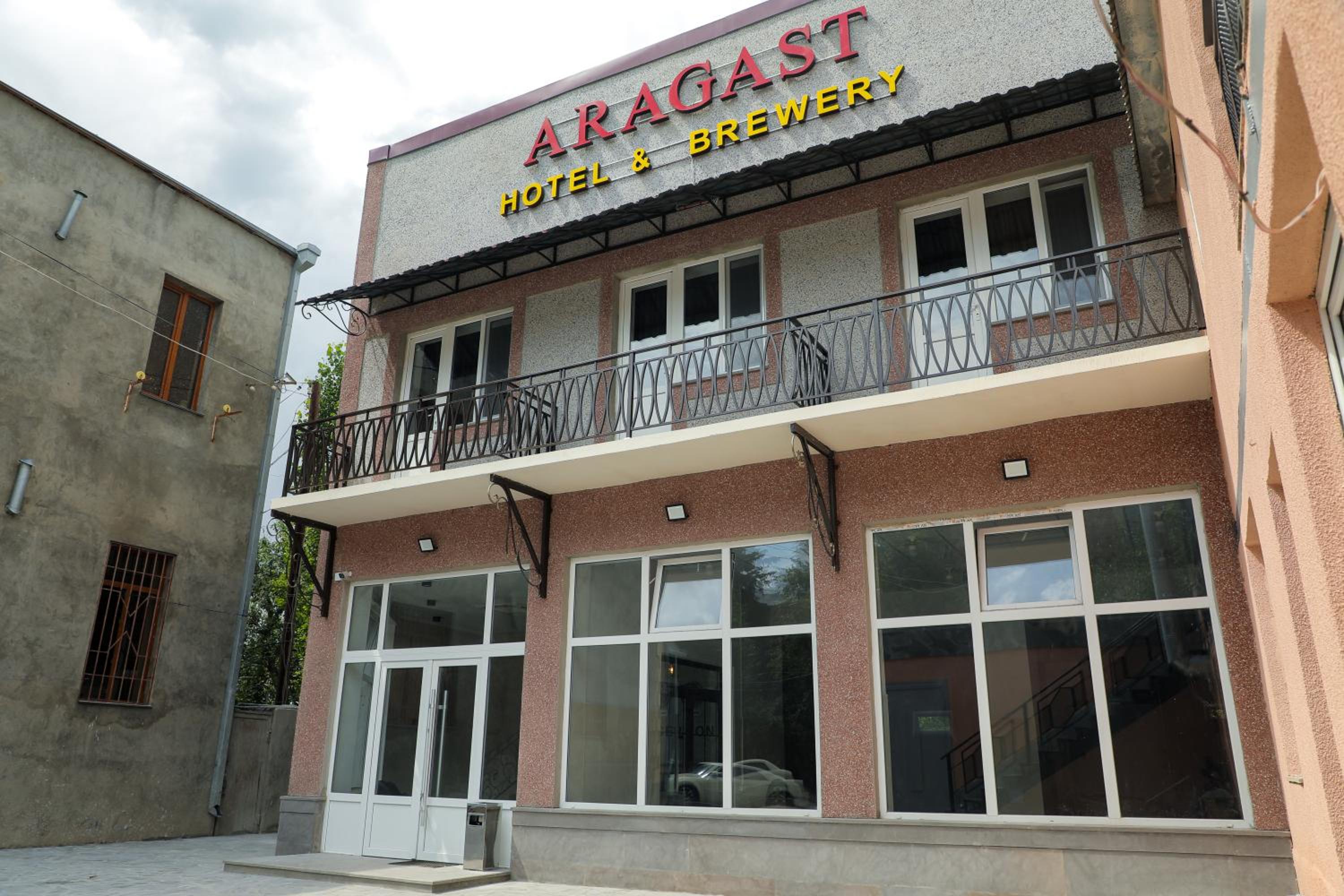 Aragast Hotel & Brewery