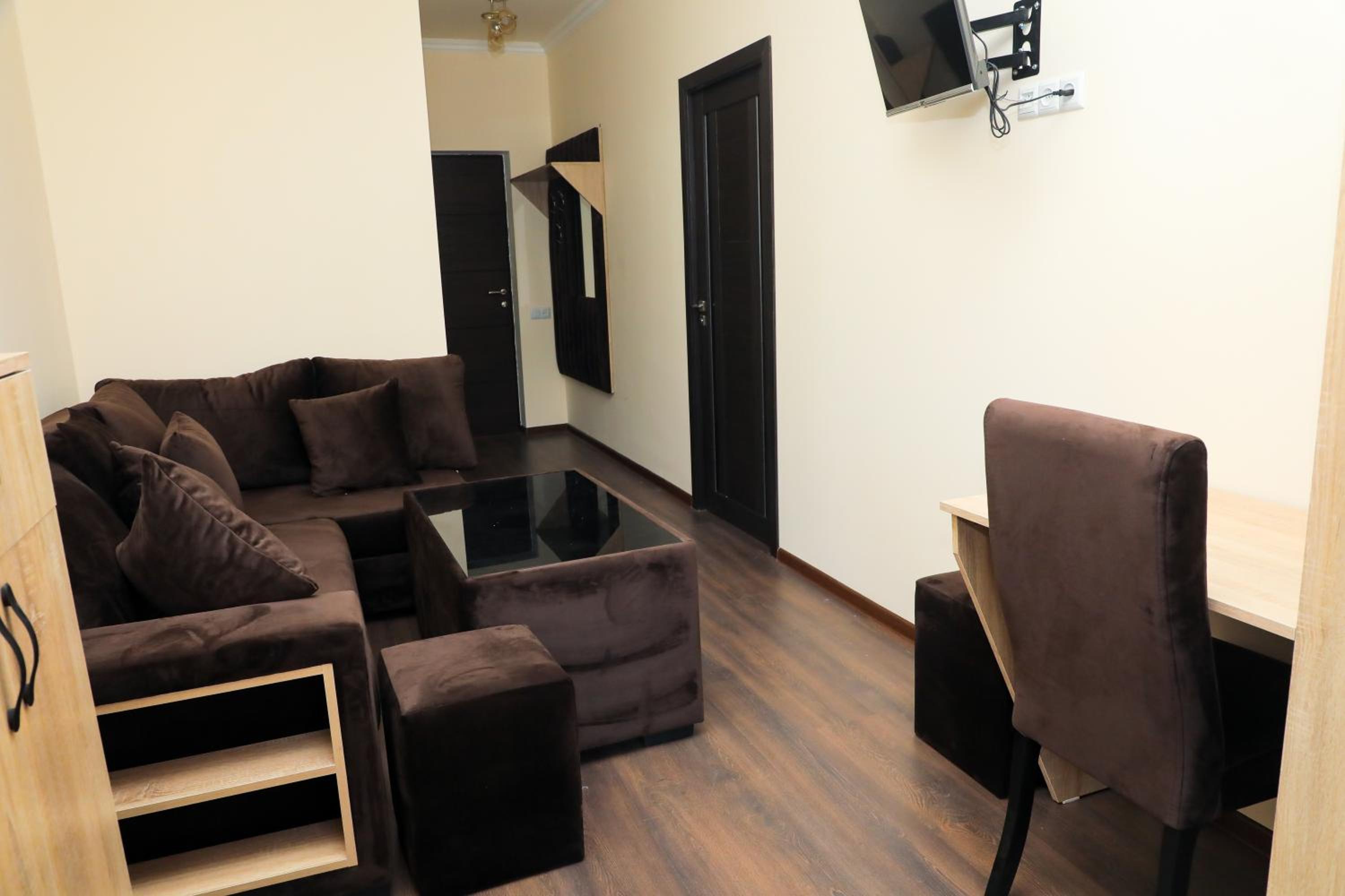 Aragast Hotel & Brewery