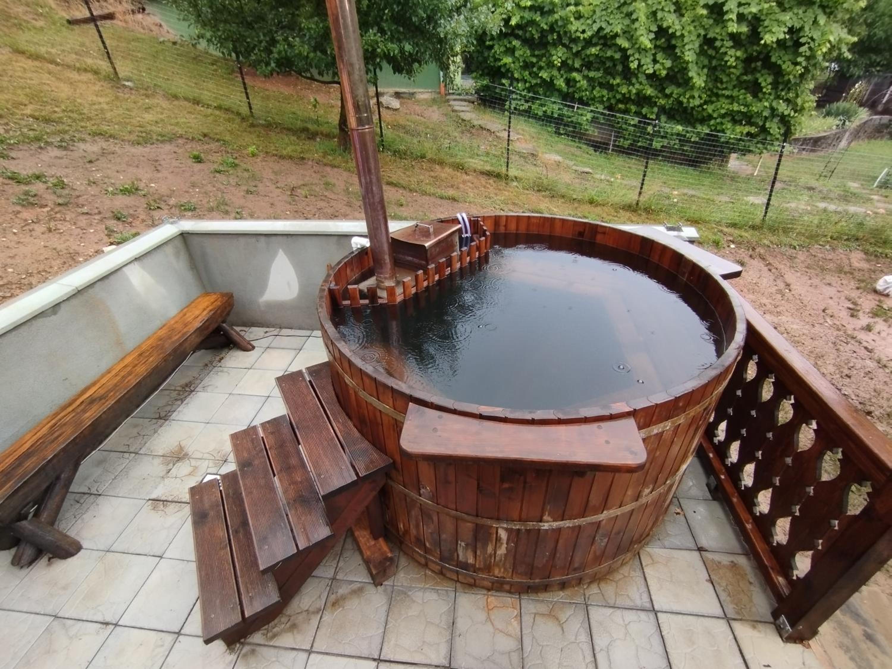 Tiny Estate Covasna - Bicfalau - Rotwild Family view 4