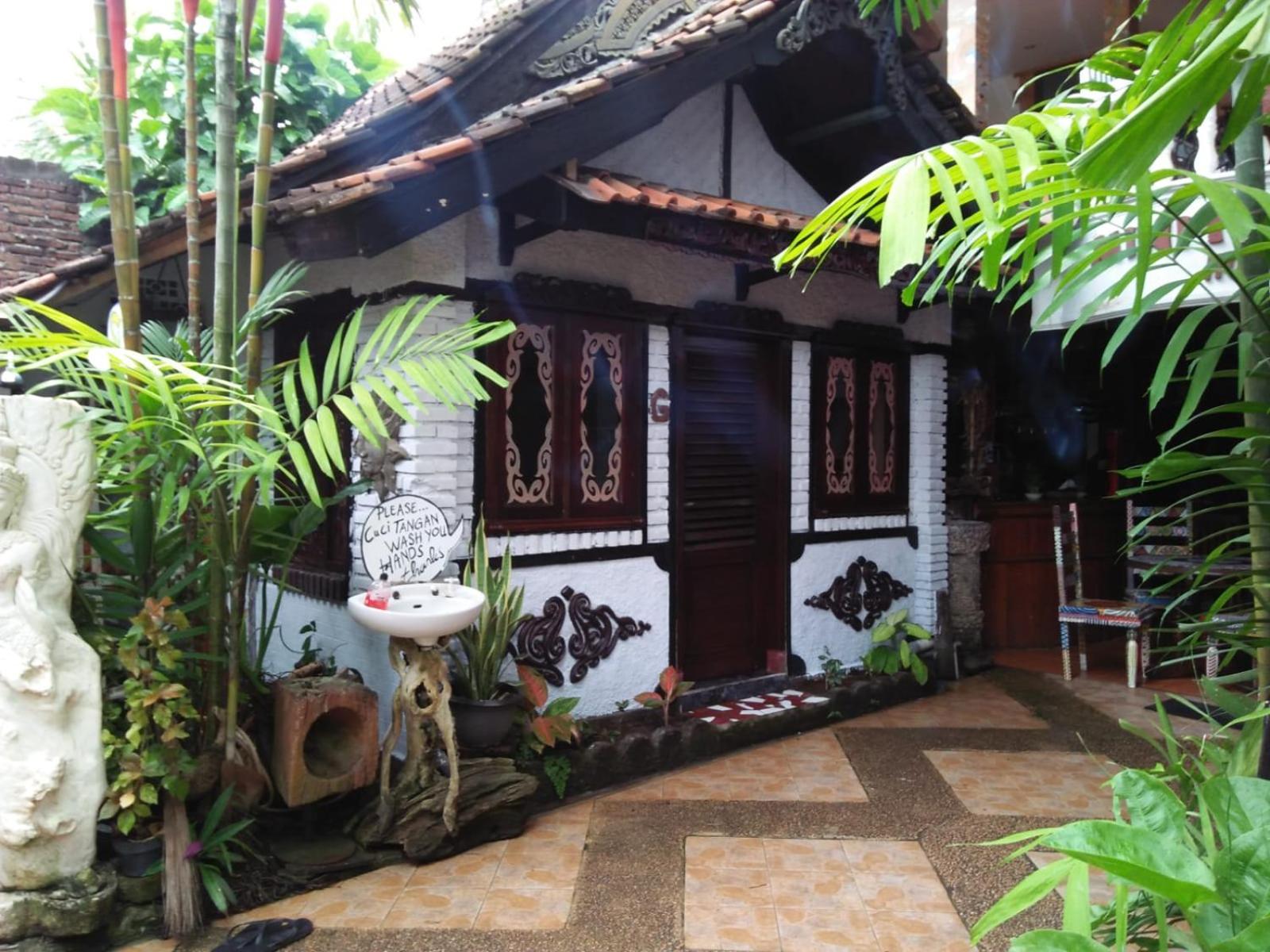 Hotel Mini Tiga Homestay - Image 1