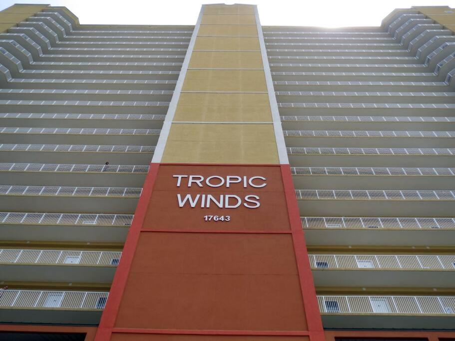 Hotel Tropic Winds 1701 Corner Unit with 2 Parkings! FREE Beach Chairs Service ! SUMMER Available ! - Image 1