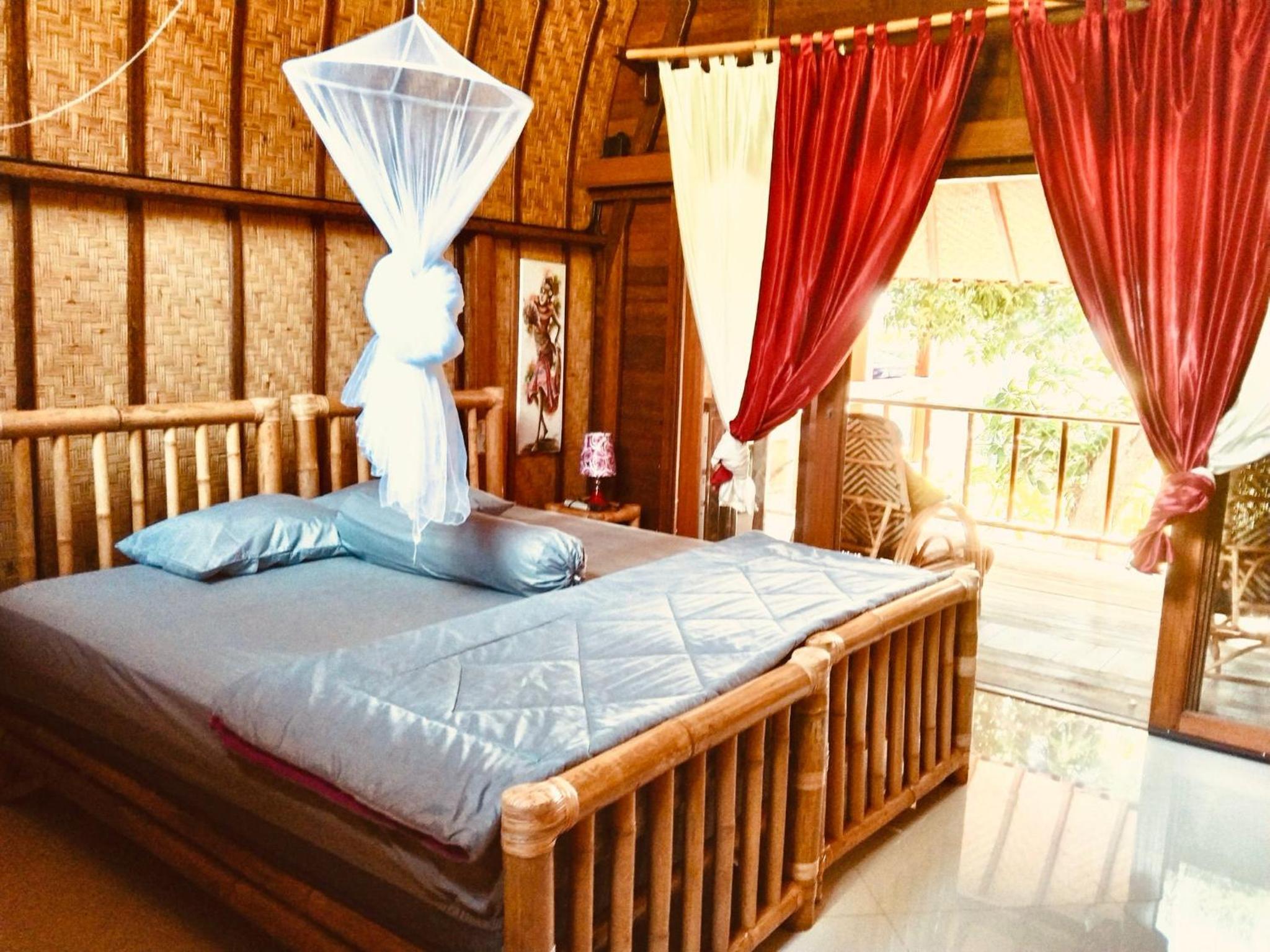 Villa Cantik Sambirenteng view 3