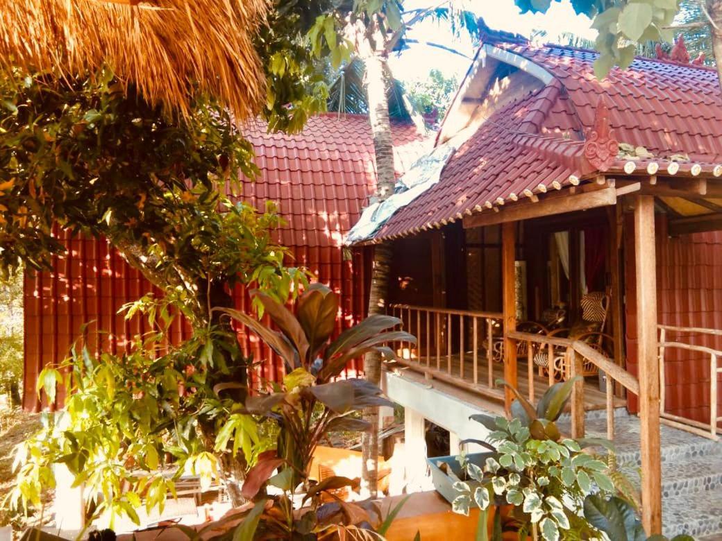 Villa Cantik Sambirenteng view 2