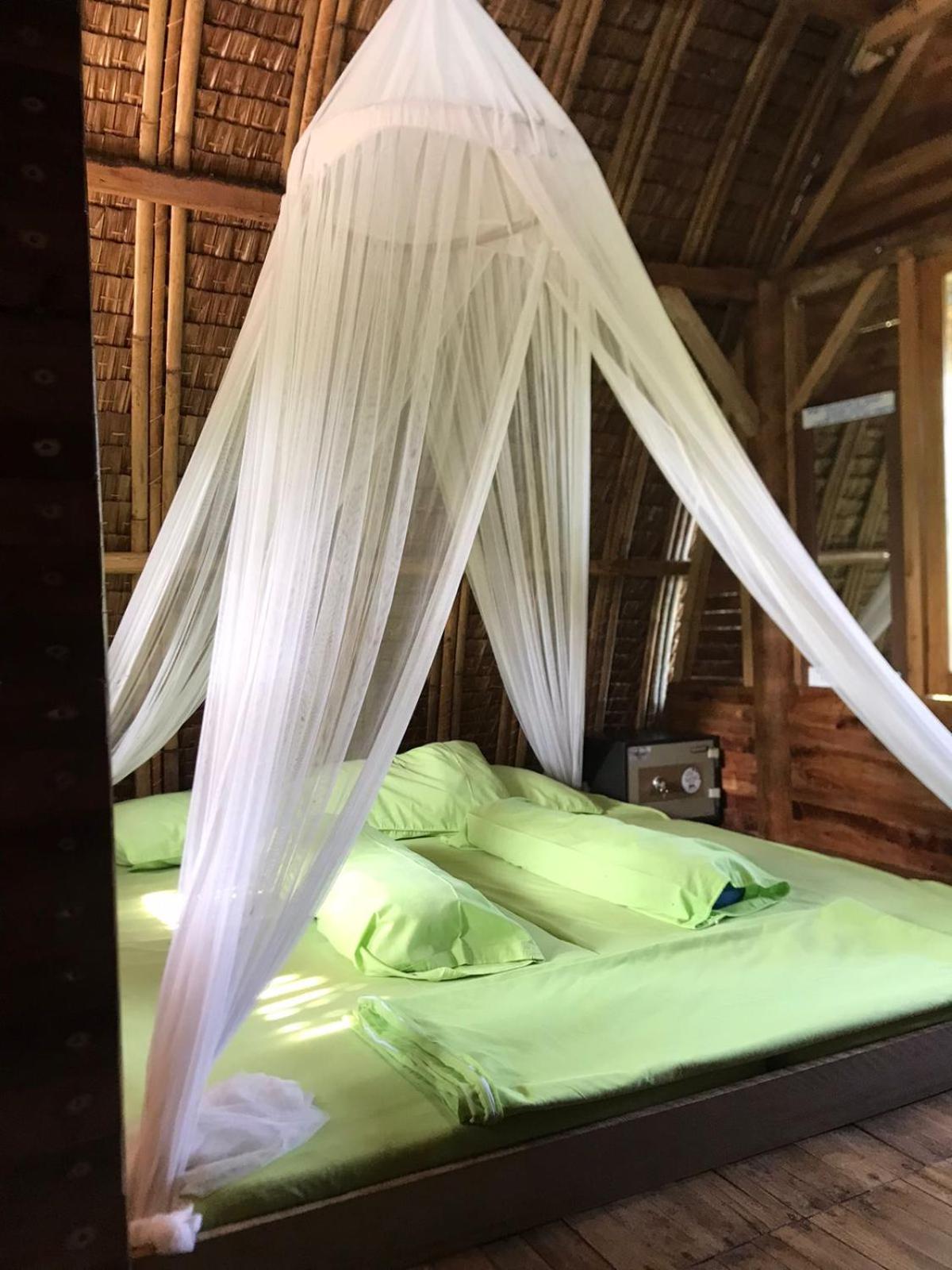 Rumah Saung Batukaras view 4