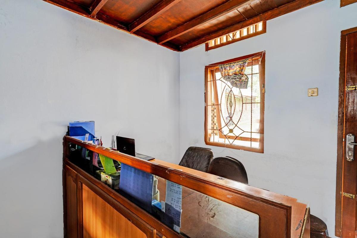 hotel reception