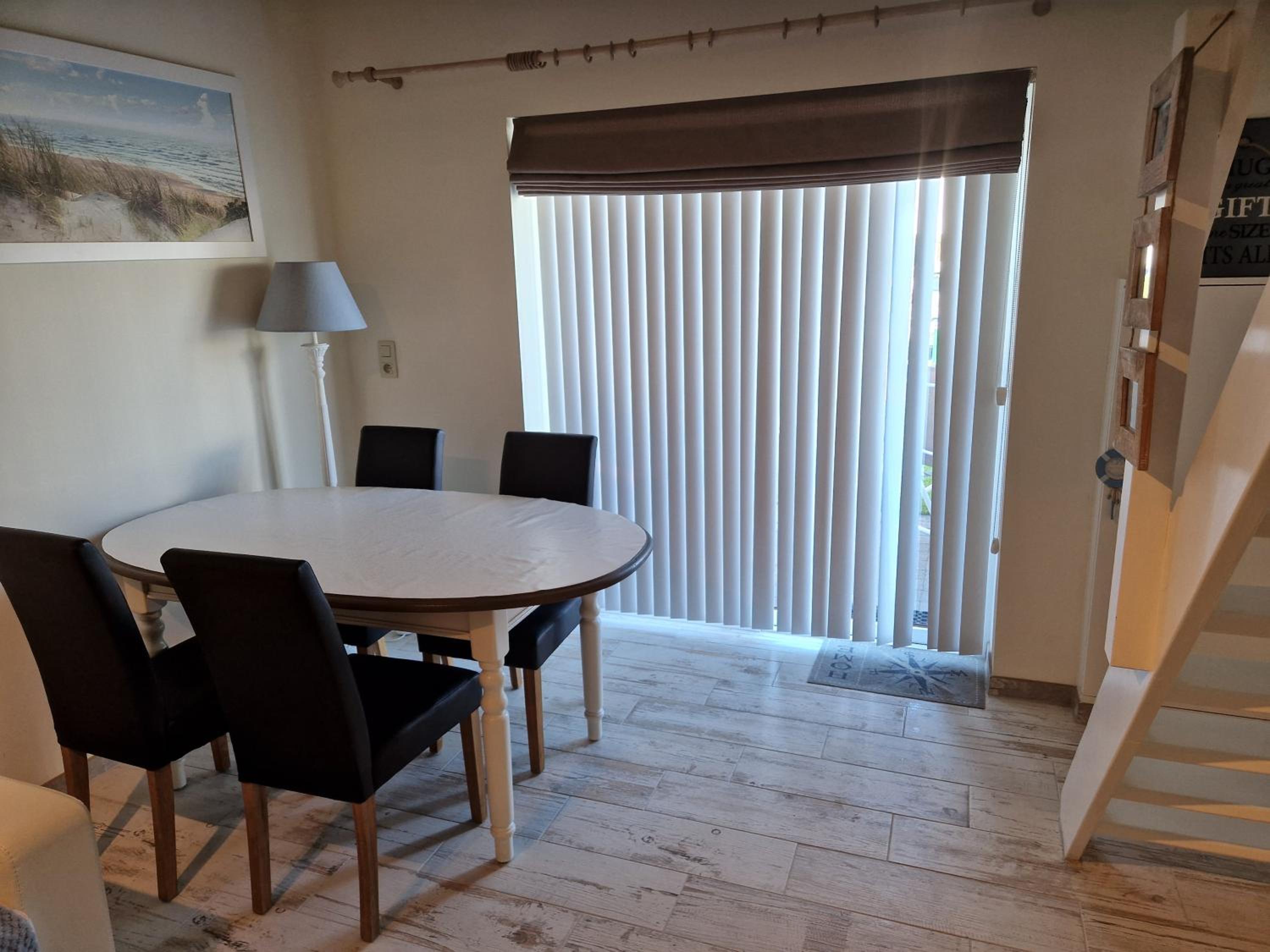 Melroce Holiday Cottage 5503 view 4