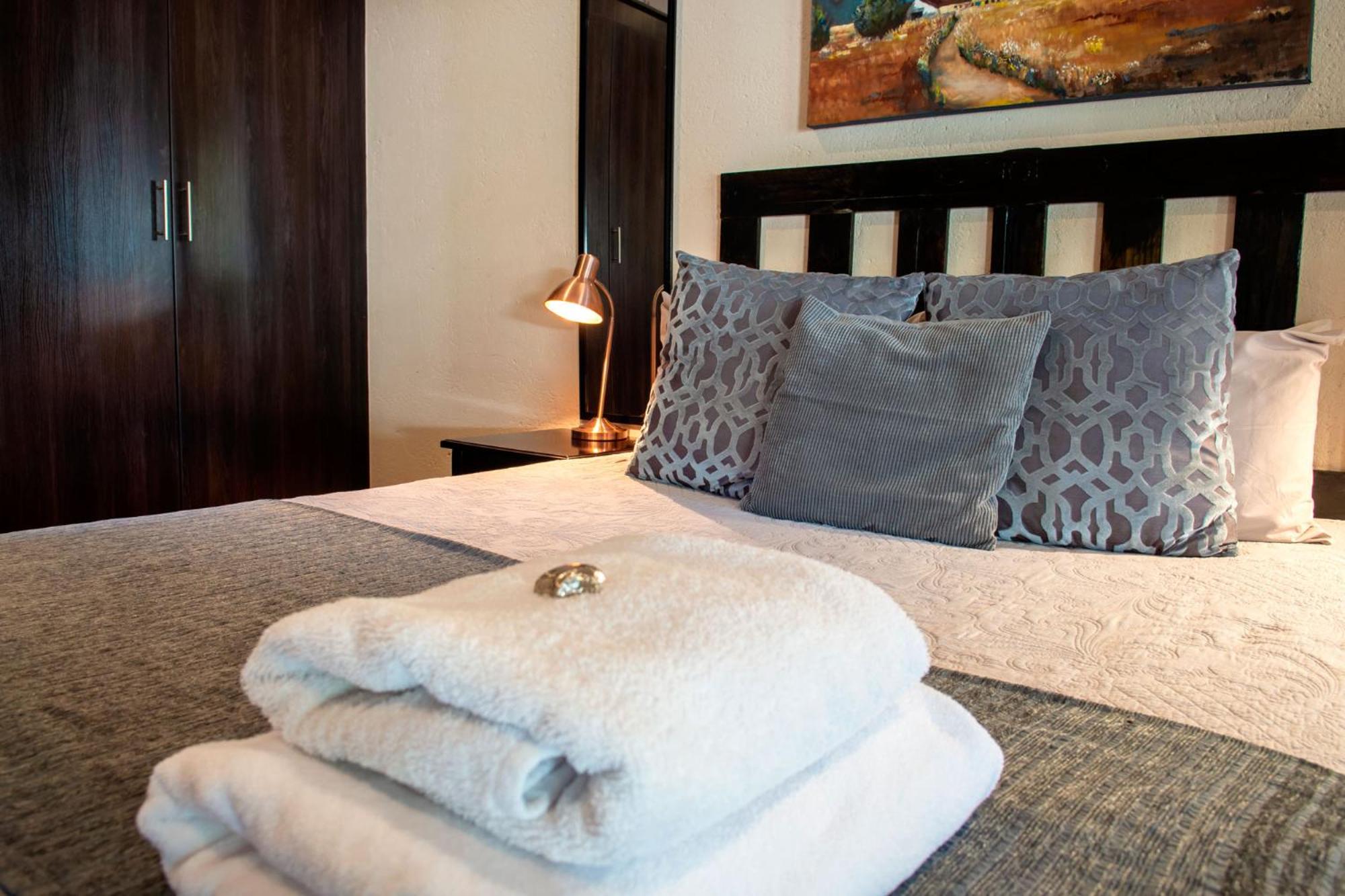 Four Seasons Guesthouses