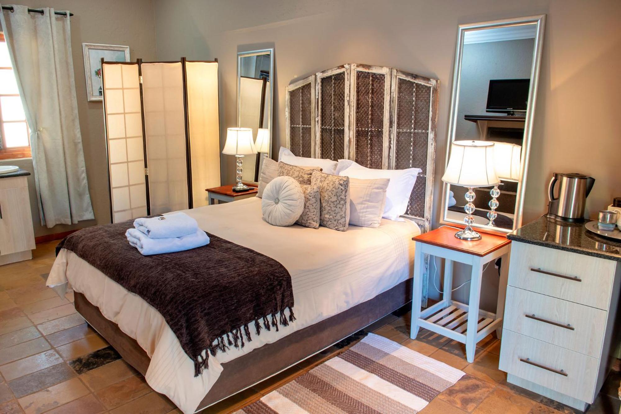 Four Seasons Guesthouses