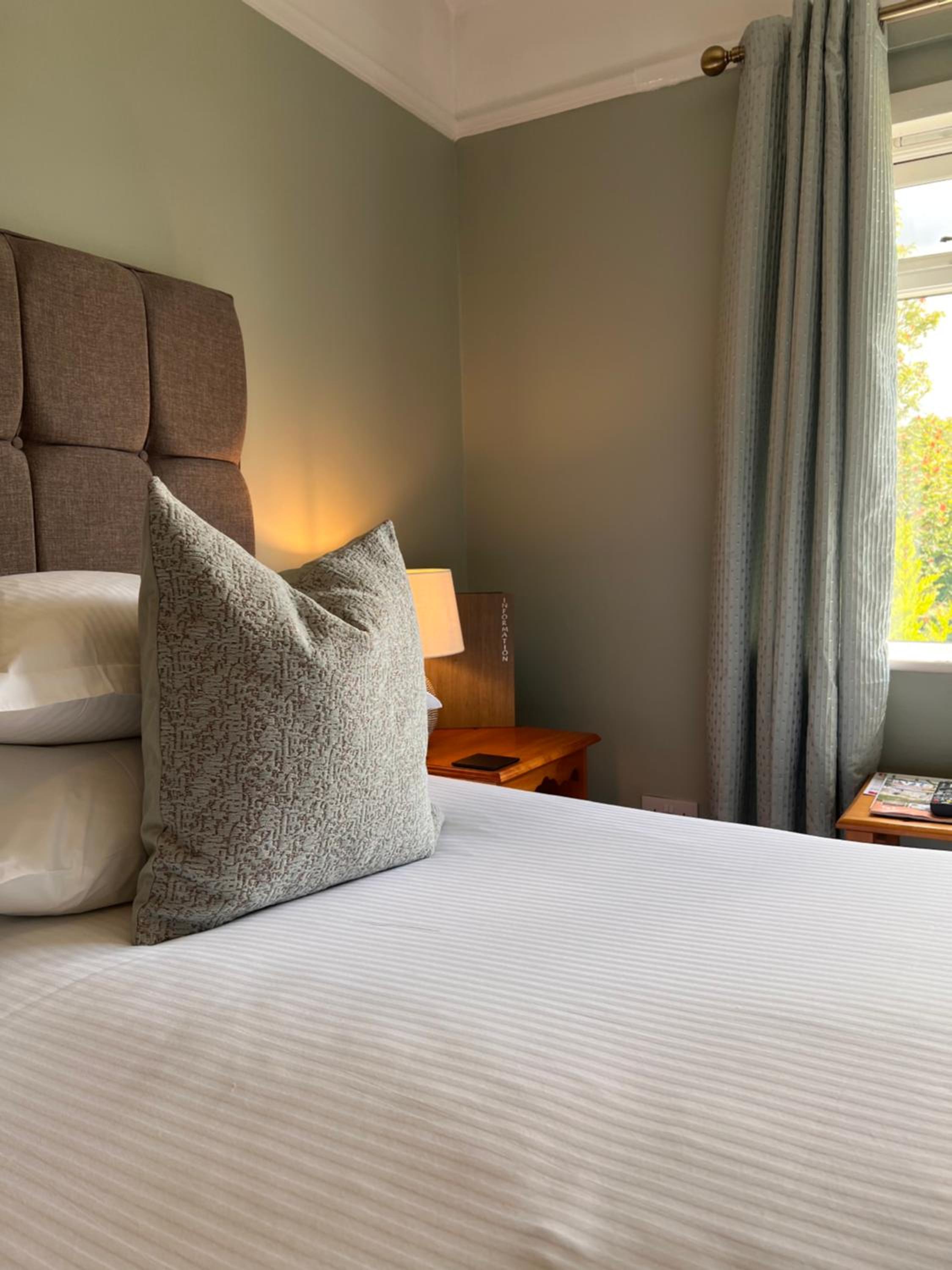 Devonshire Arms Inn