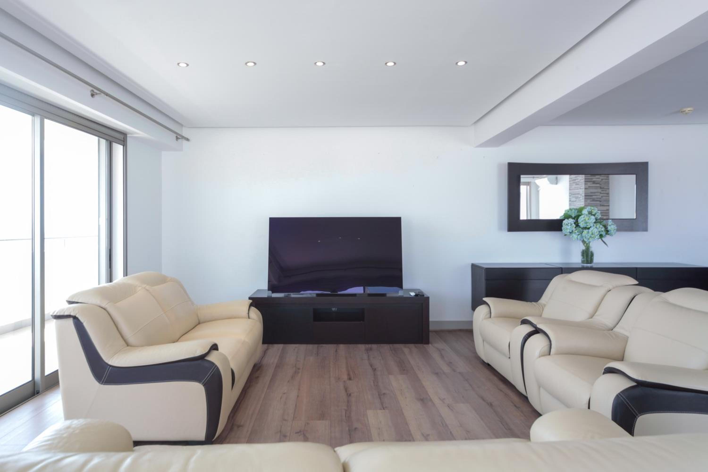 Outstanding penthouse with amazing sea views view 5