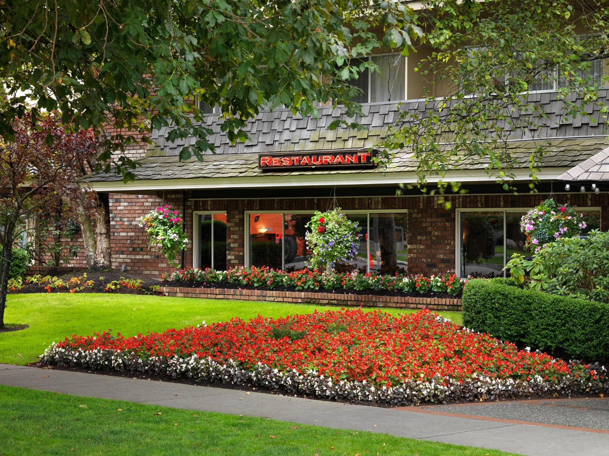 Royal Scot Hotel & Suites-2