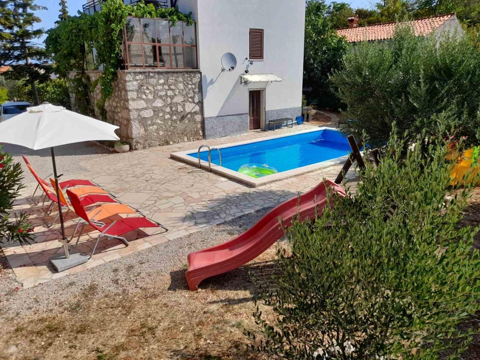 Traditional mediterranean villa view 4