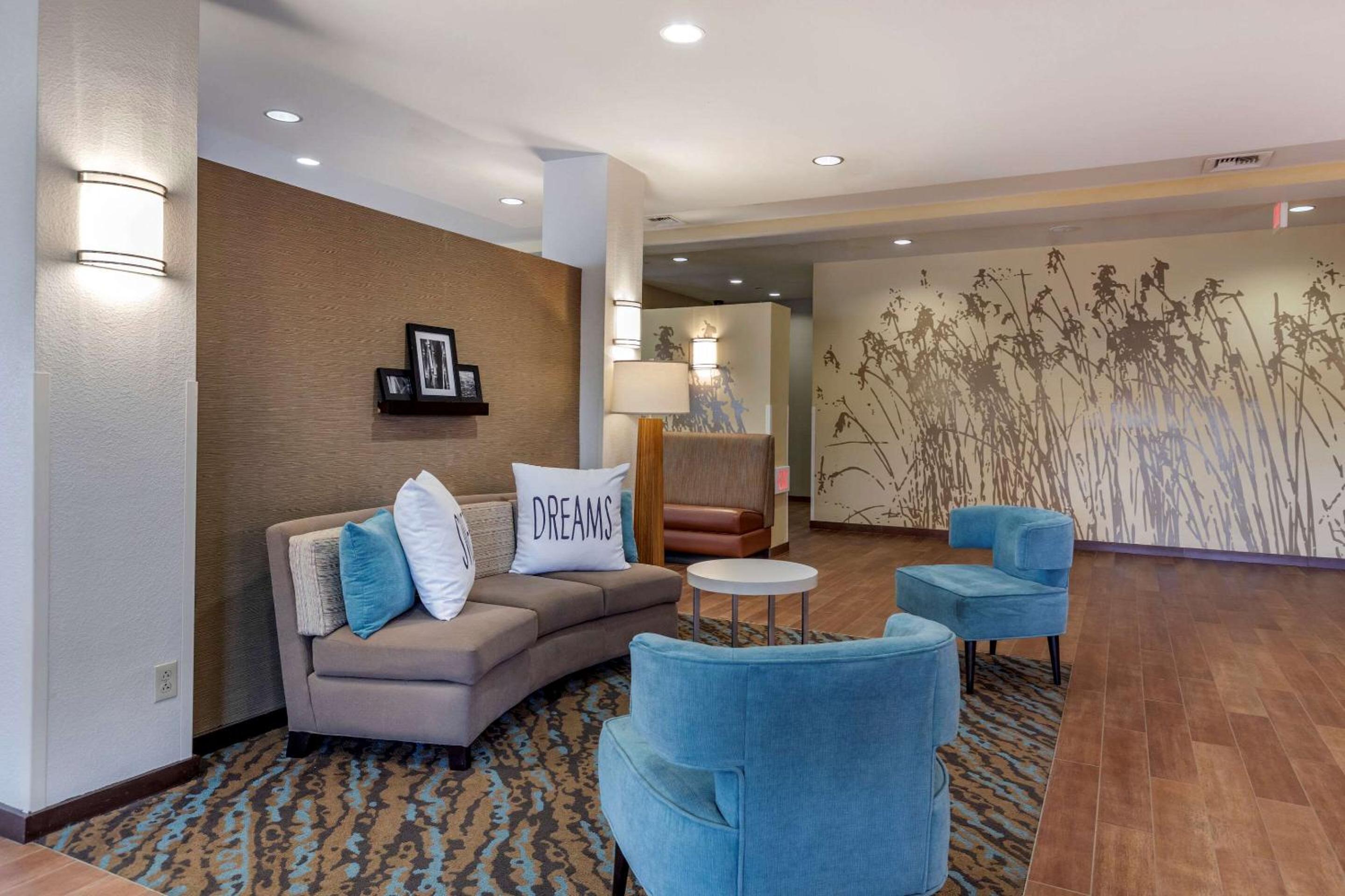 Sleep Inn & Suites Miles City I-94 view 4