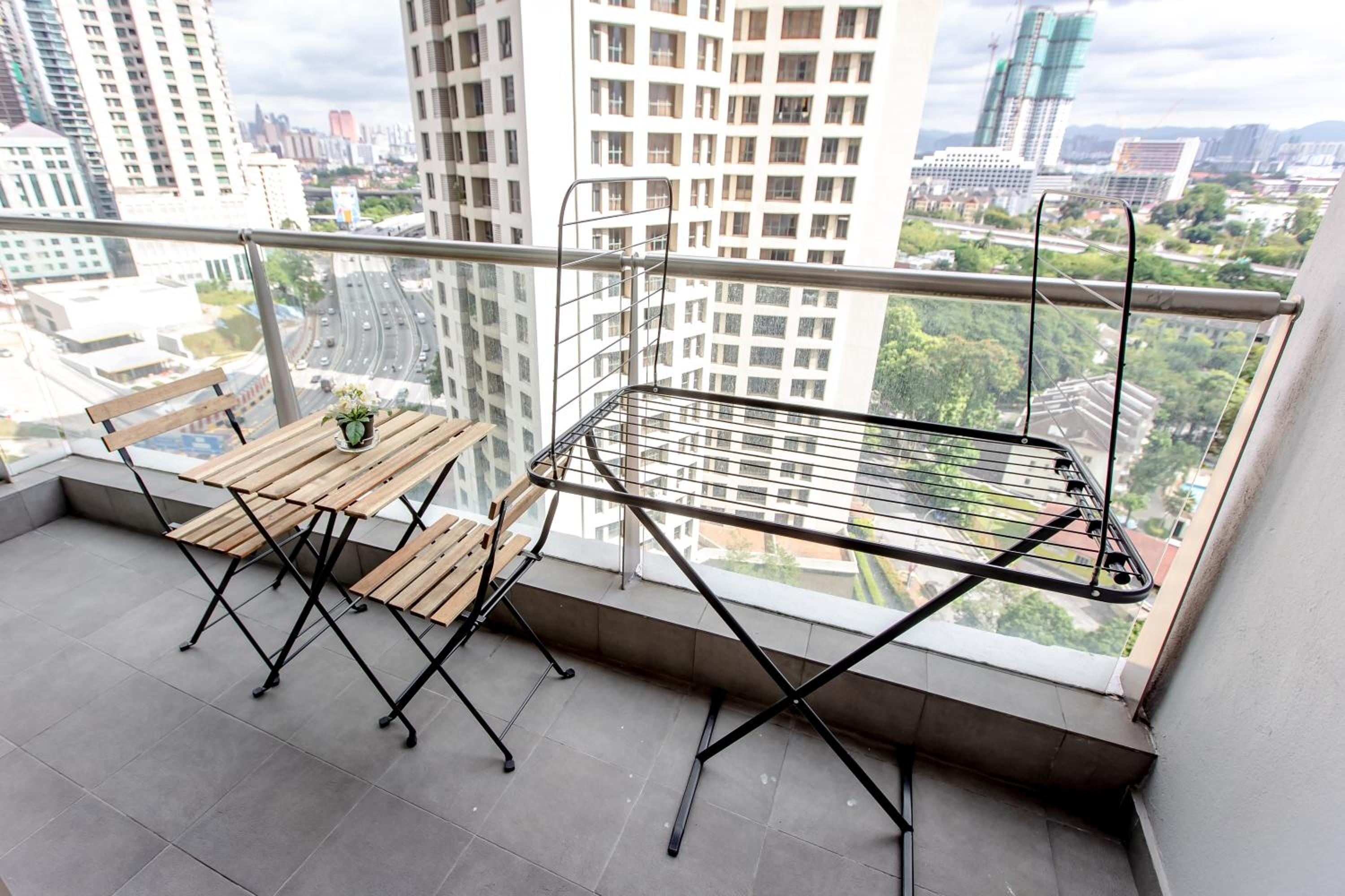 Rex Ollie @ Myhabitat Condominium