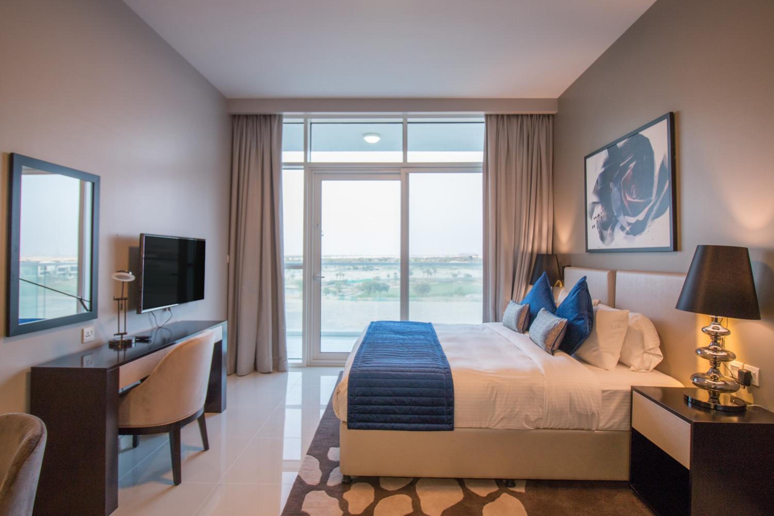 Premium Studio with Beautiful Golf Course View