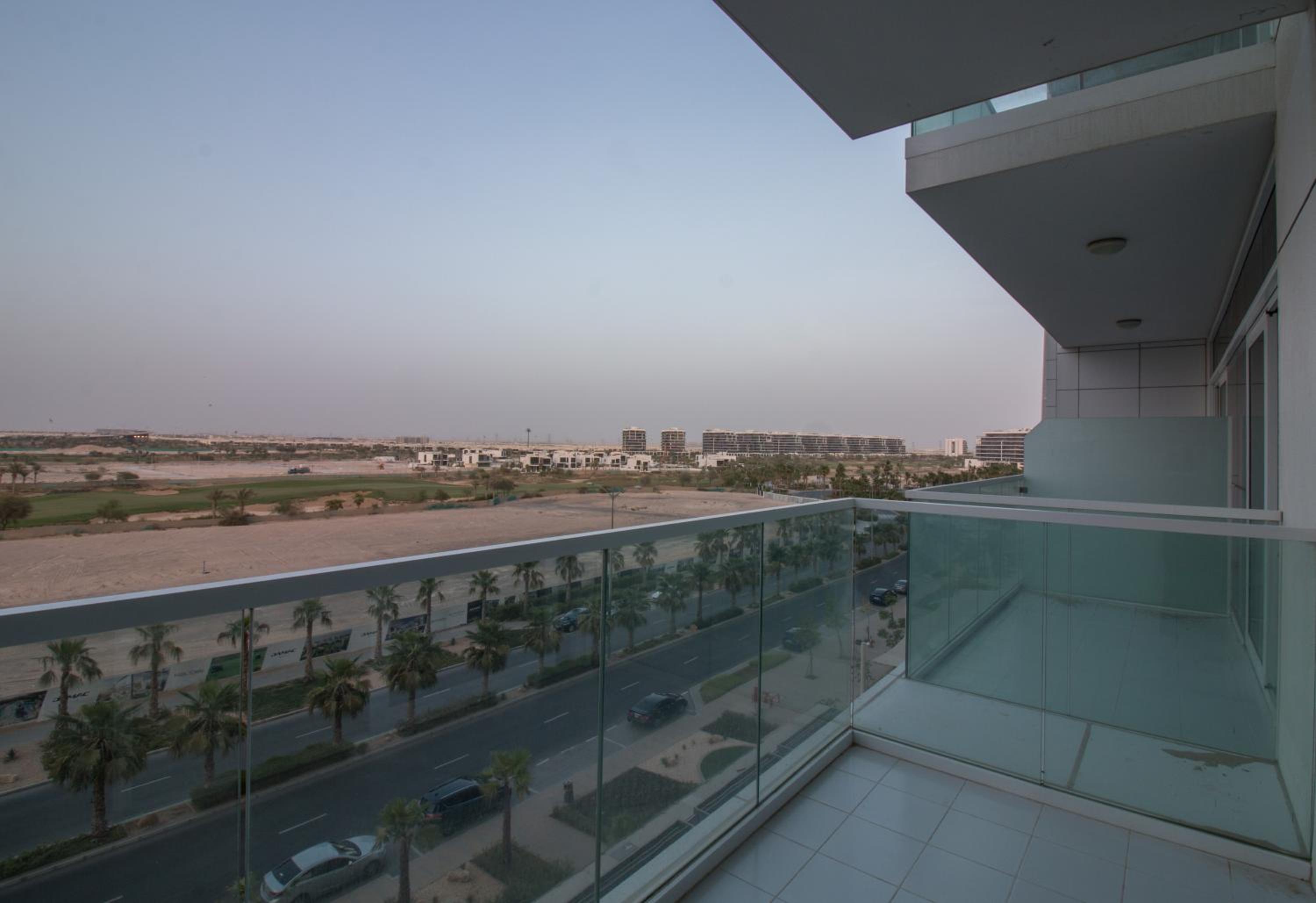 Premium Studio with Beautiful Golf Course View