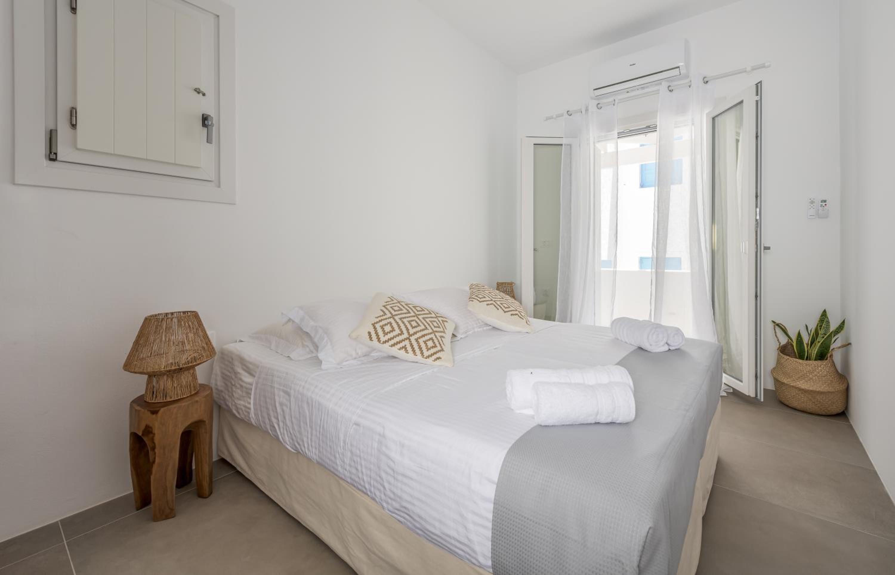 Elyos Apartments