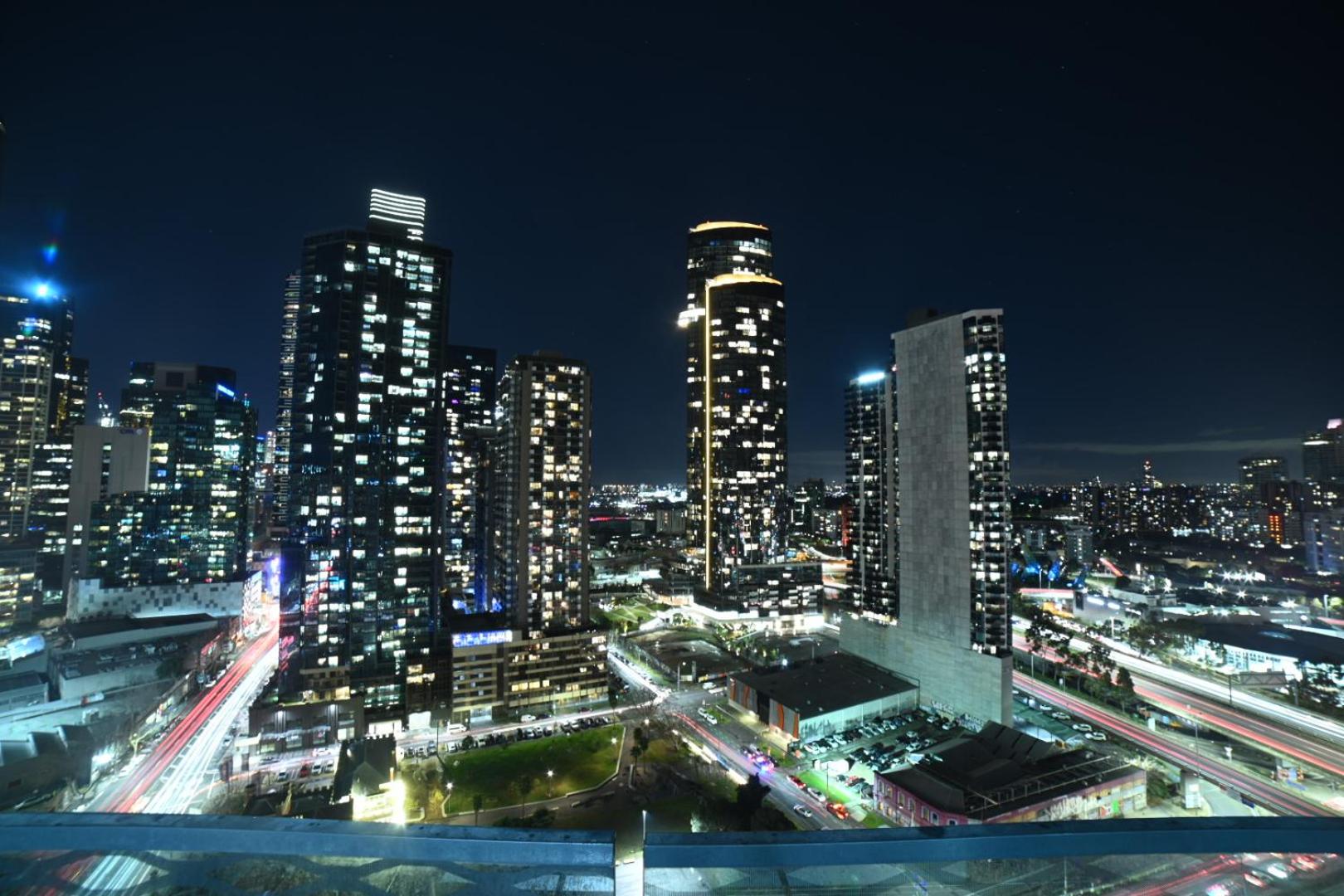Mega Style Apartments Mainpoint