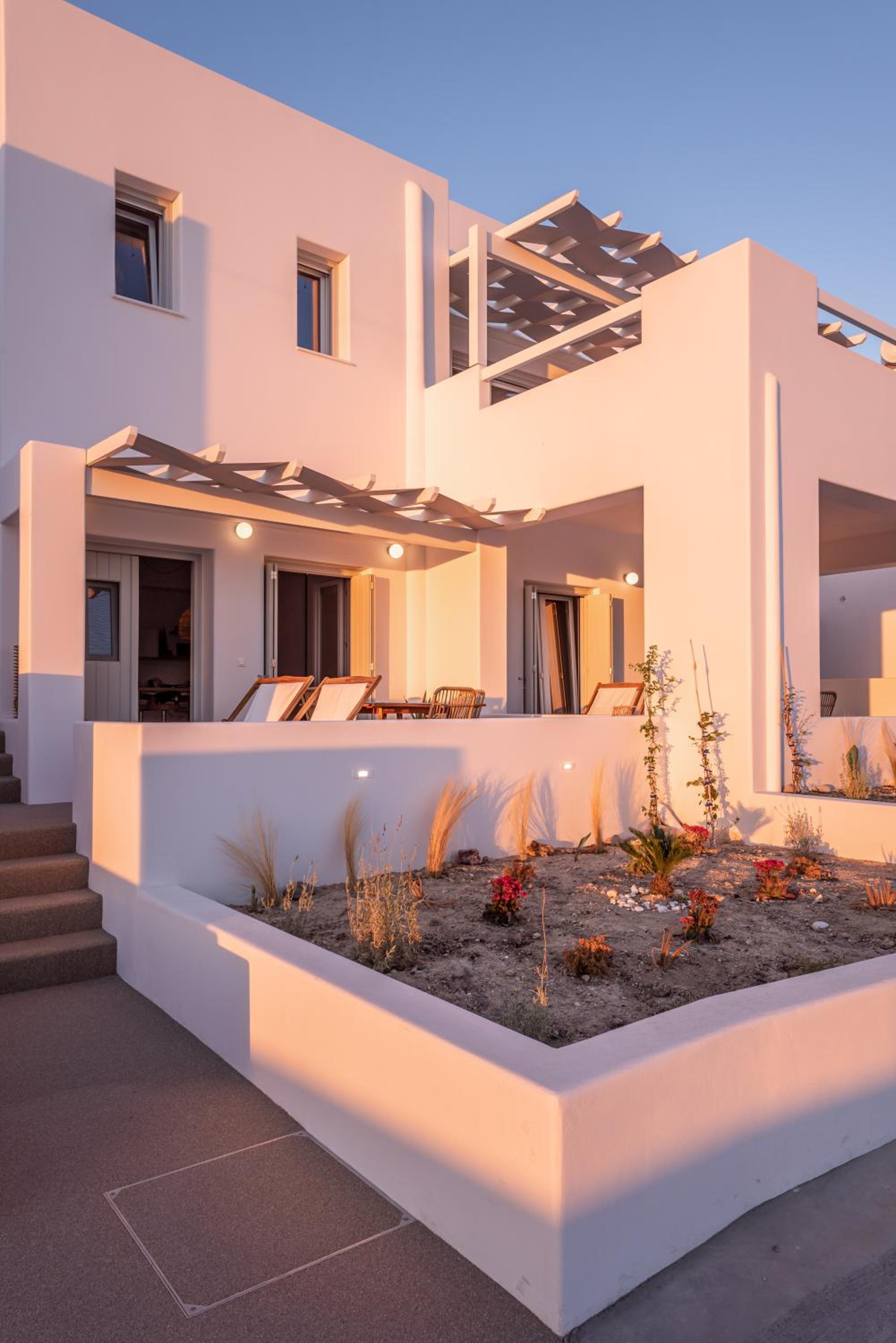 Elyos Apartments