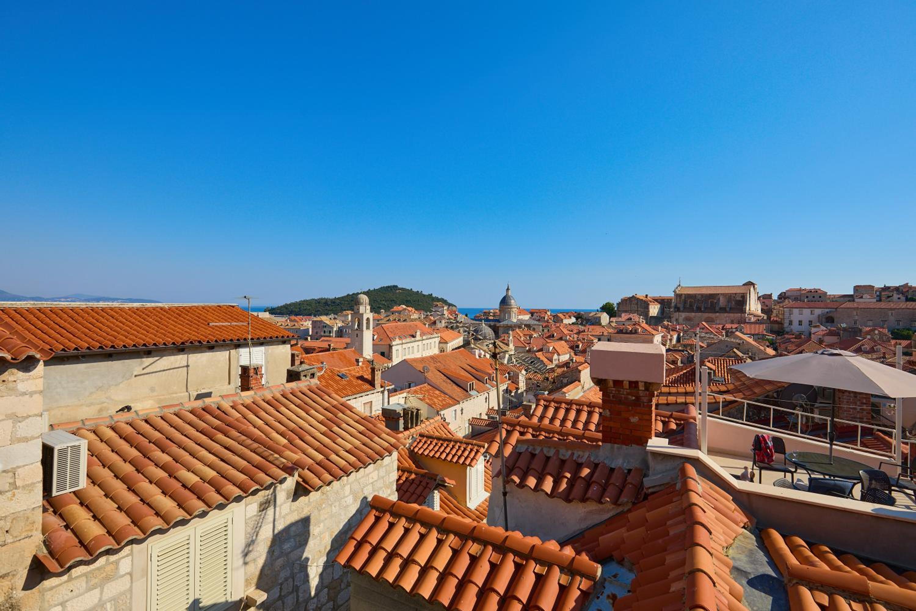 Old Town Casa Nevia- Deluxe Holiday Home in Dubrovnik with Stunning Views