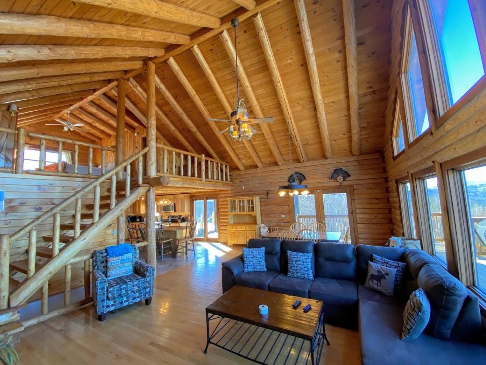 SI INCREDIBLE VIEWS from this log cabin with large deck huge yard fire pit hot tub view 3