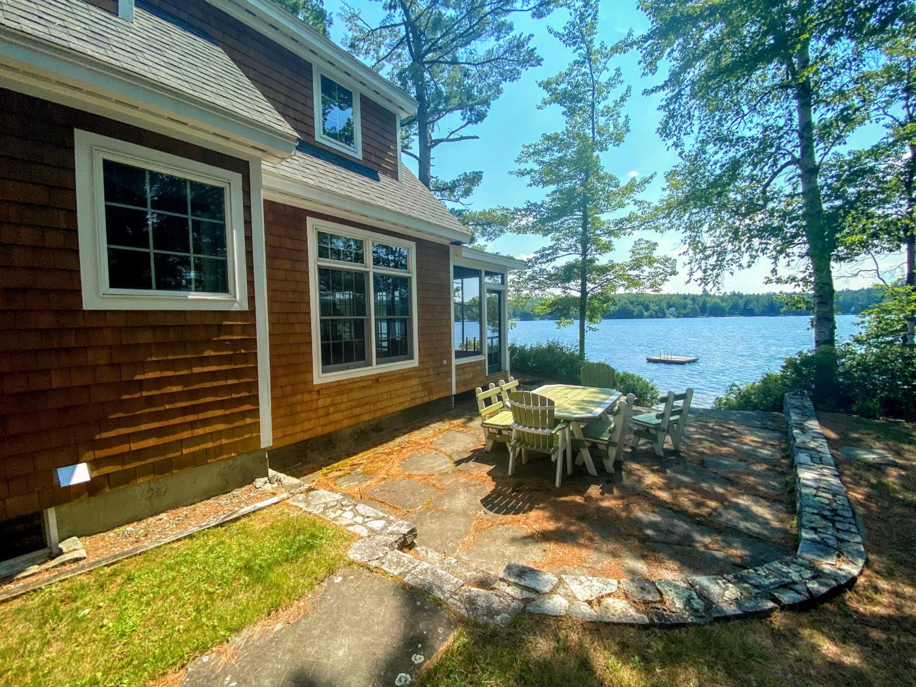 FL Quintessential LAKE HOUSE close to Bretton Woods Santas Village and Forest Lake State Park view 5