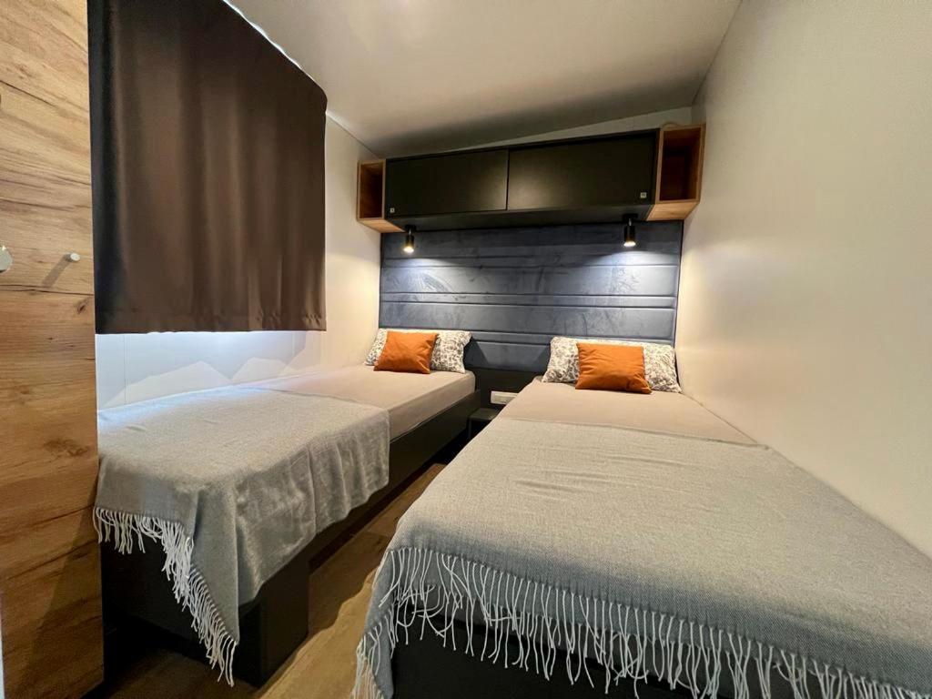 Villa Family Grand de Luxe Mobilhome photo 5
