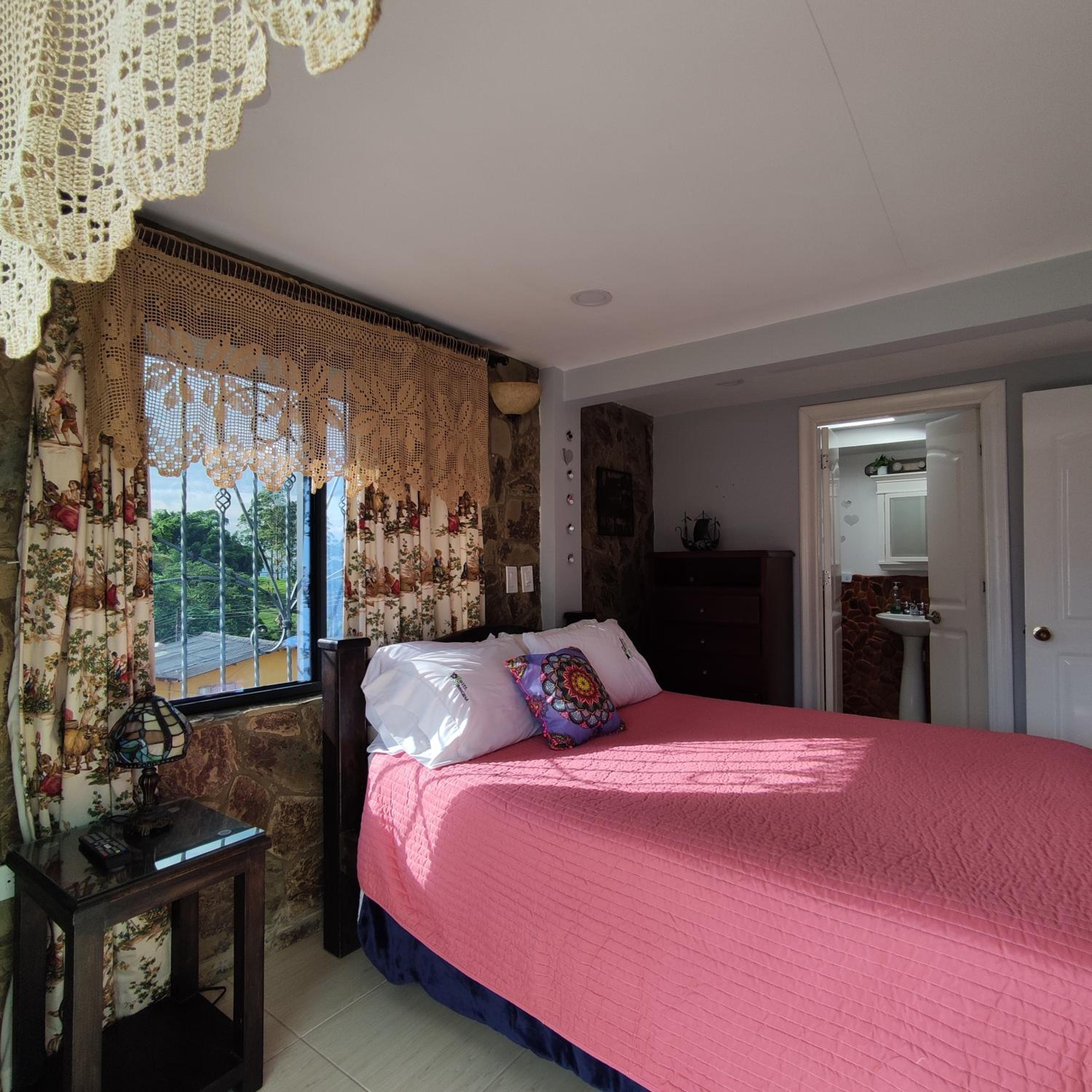 Hotel Tibouchina
