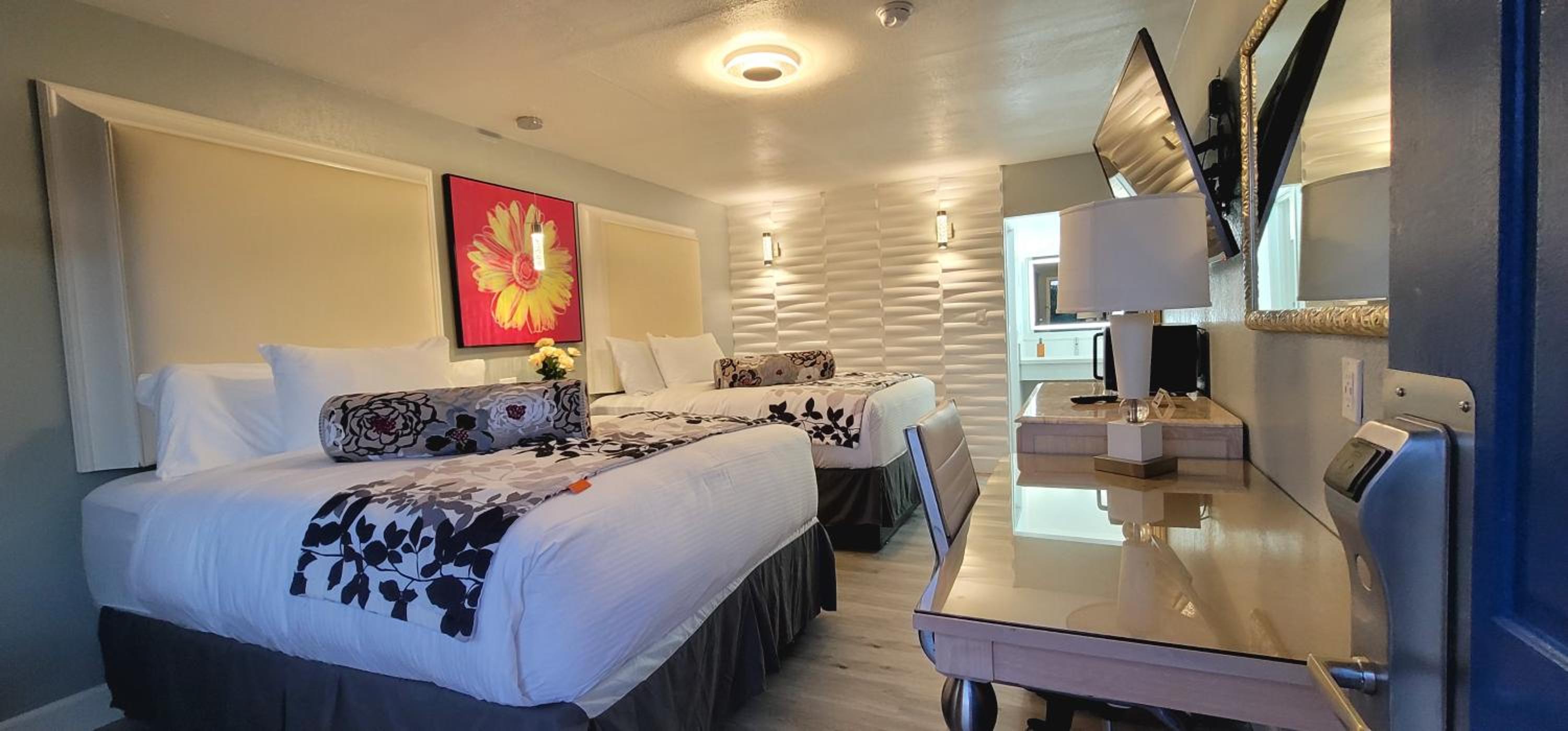 Dragonfly Inn & Suites