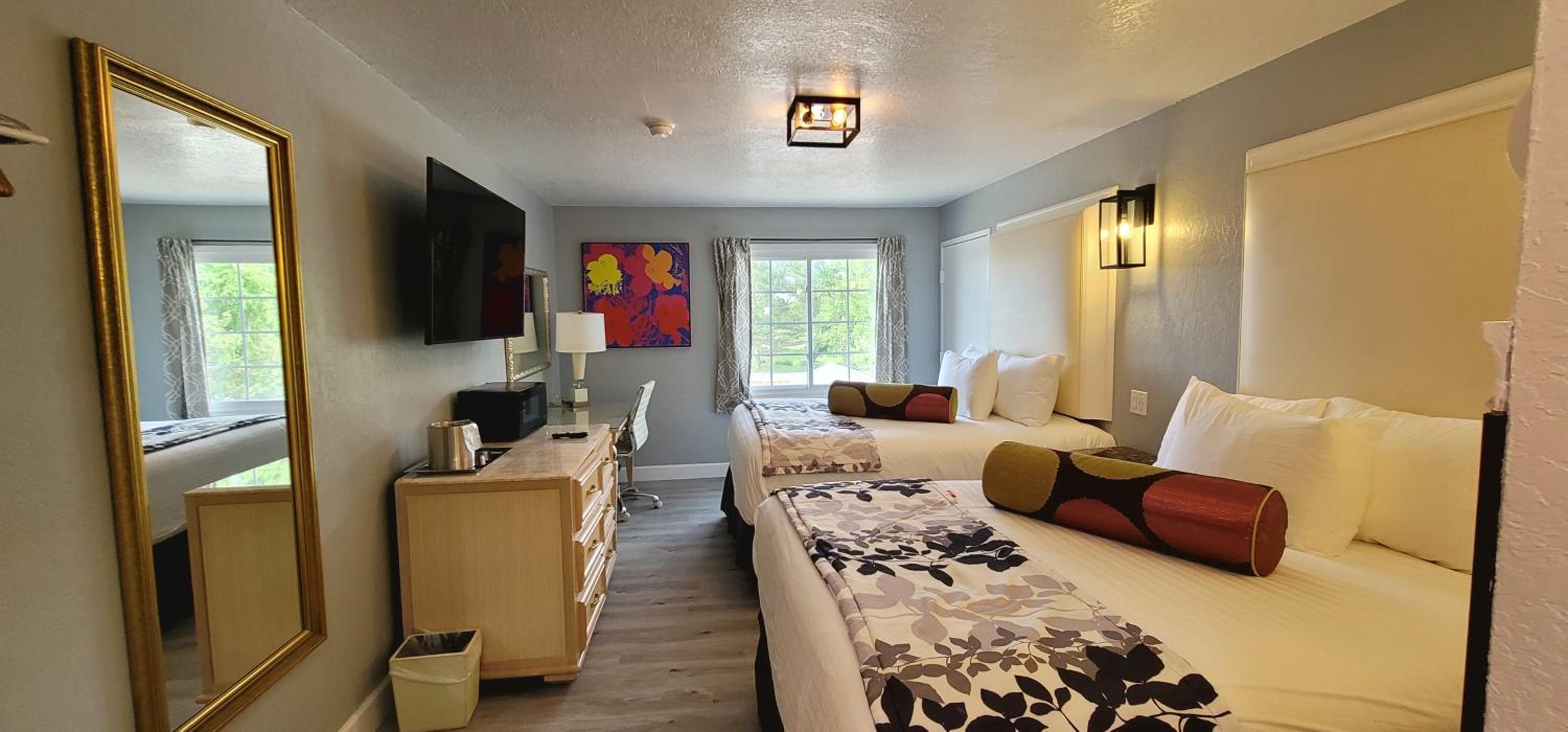 Dragonfly Inn & Suites