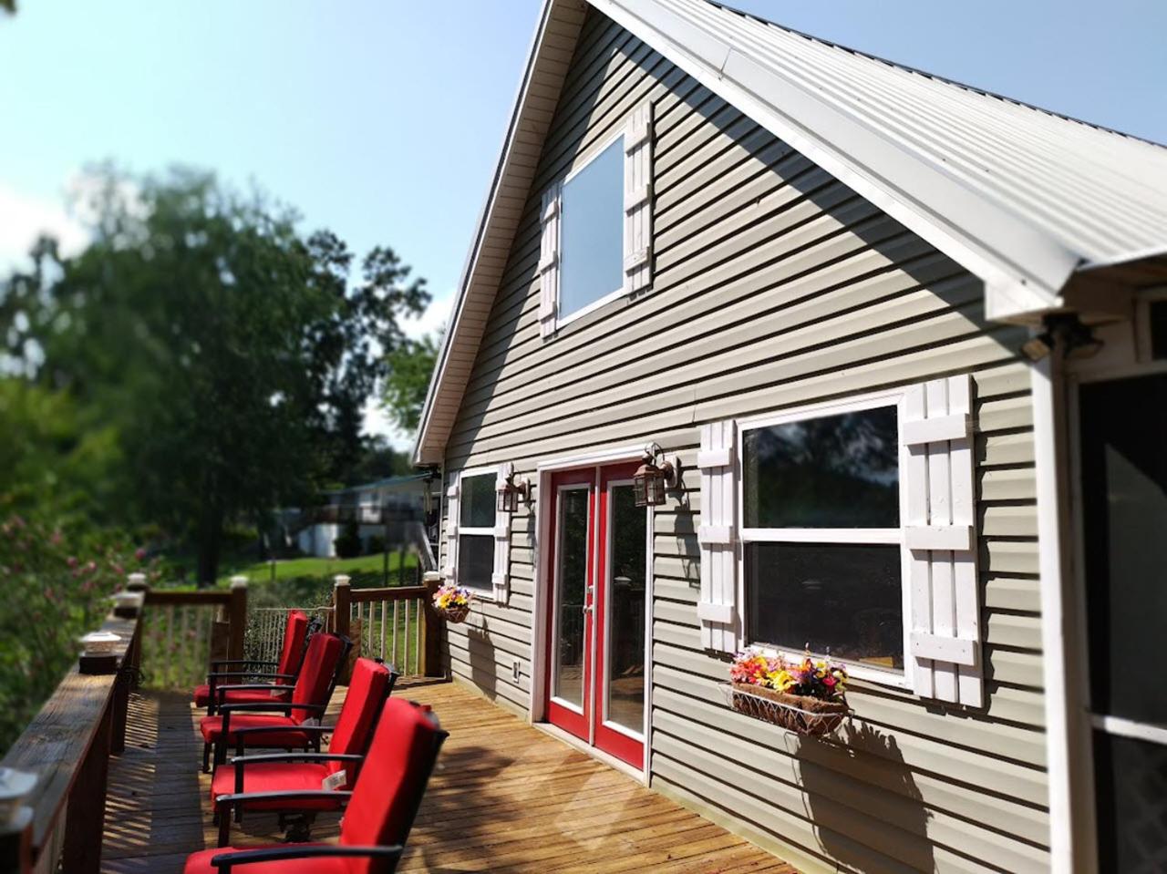 LAKEFRONT Home at Lake Chickamauga! Walk to the Marina! view 2
