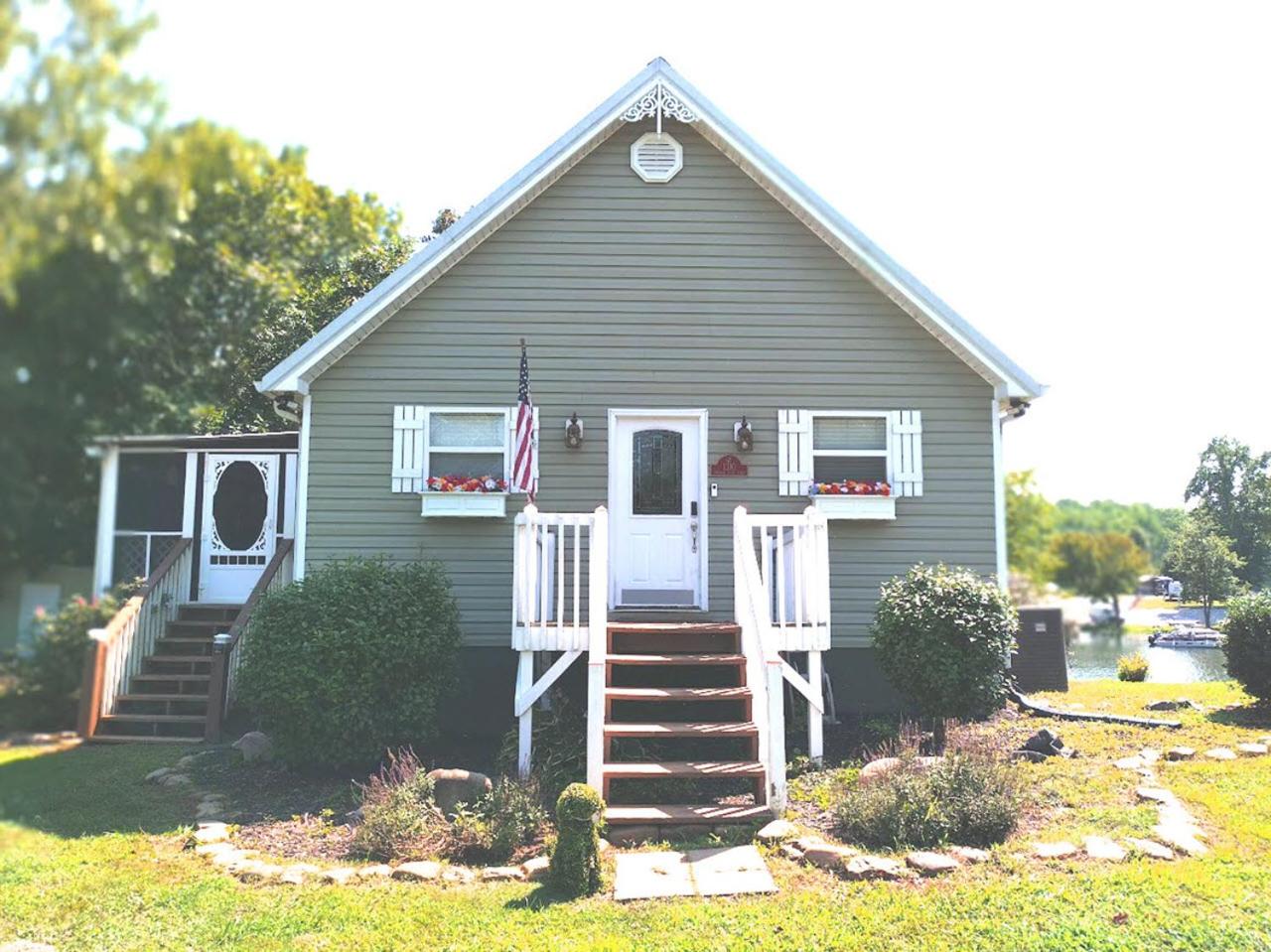LAKEFRONT Home at Lake Chickamauga! Walk to the Marina! view 3