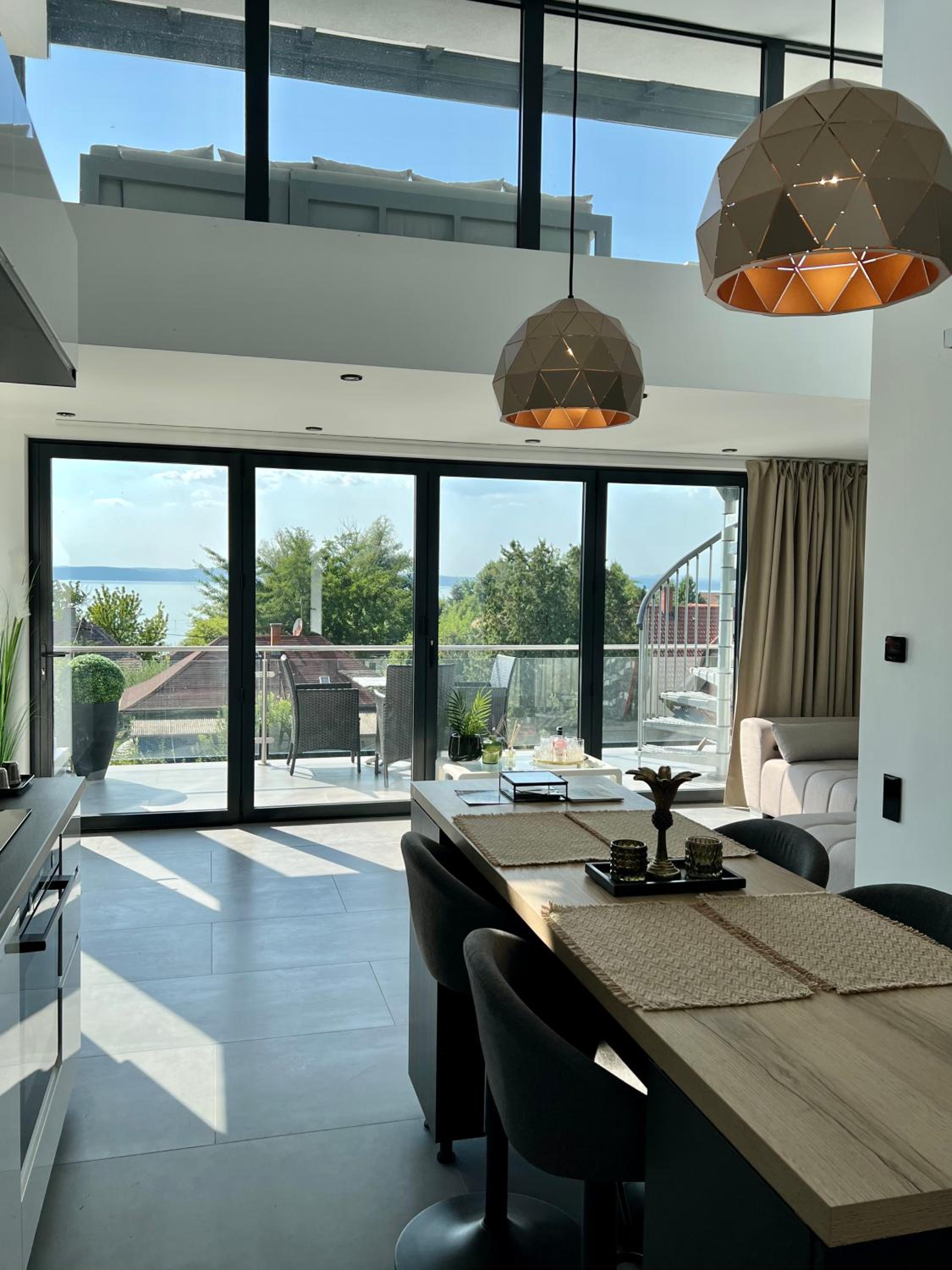 ARIS Apartman view 4