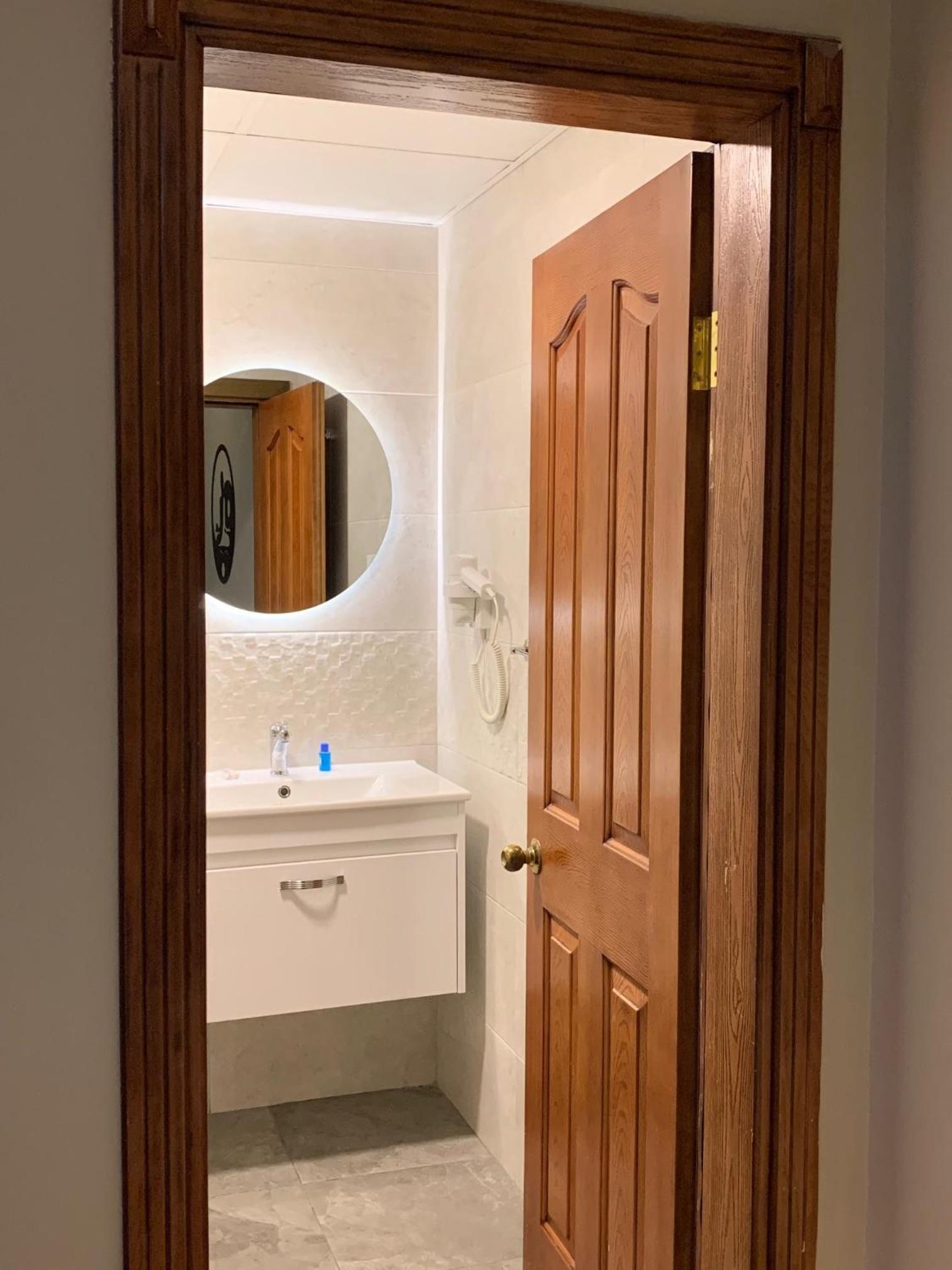 Rosy Suites Hotel - Image 111