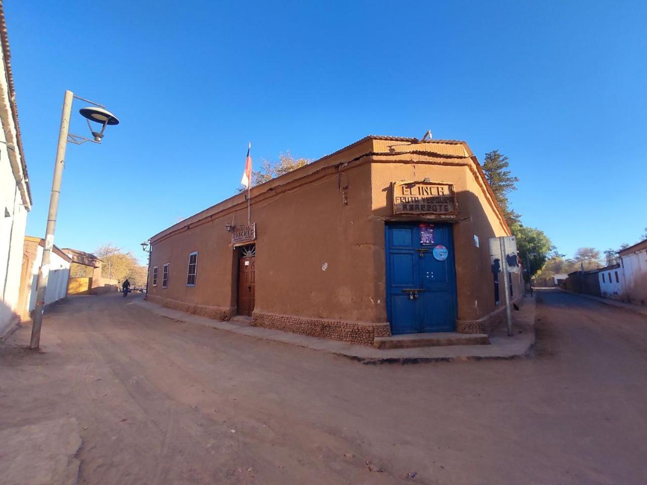 Hostal Sonchek view 3