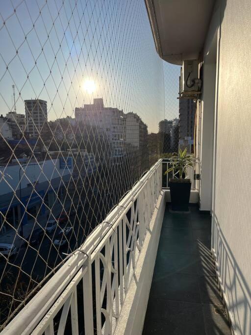 LUMINOSO Y CÓMODO 2 BDR EN COLEGIALES 5PAX