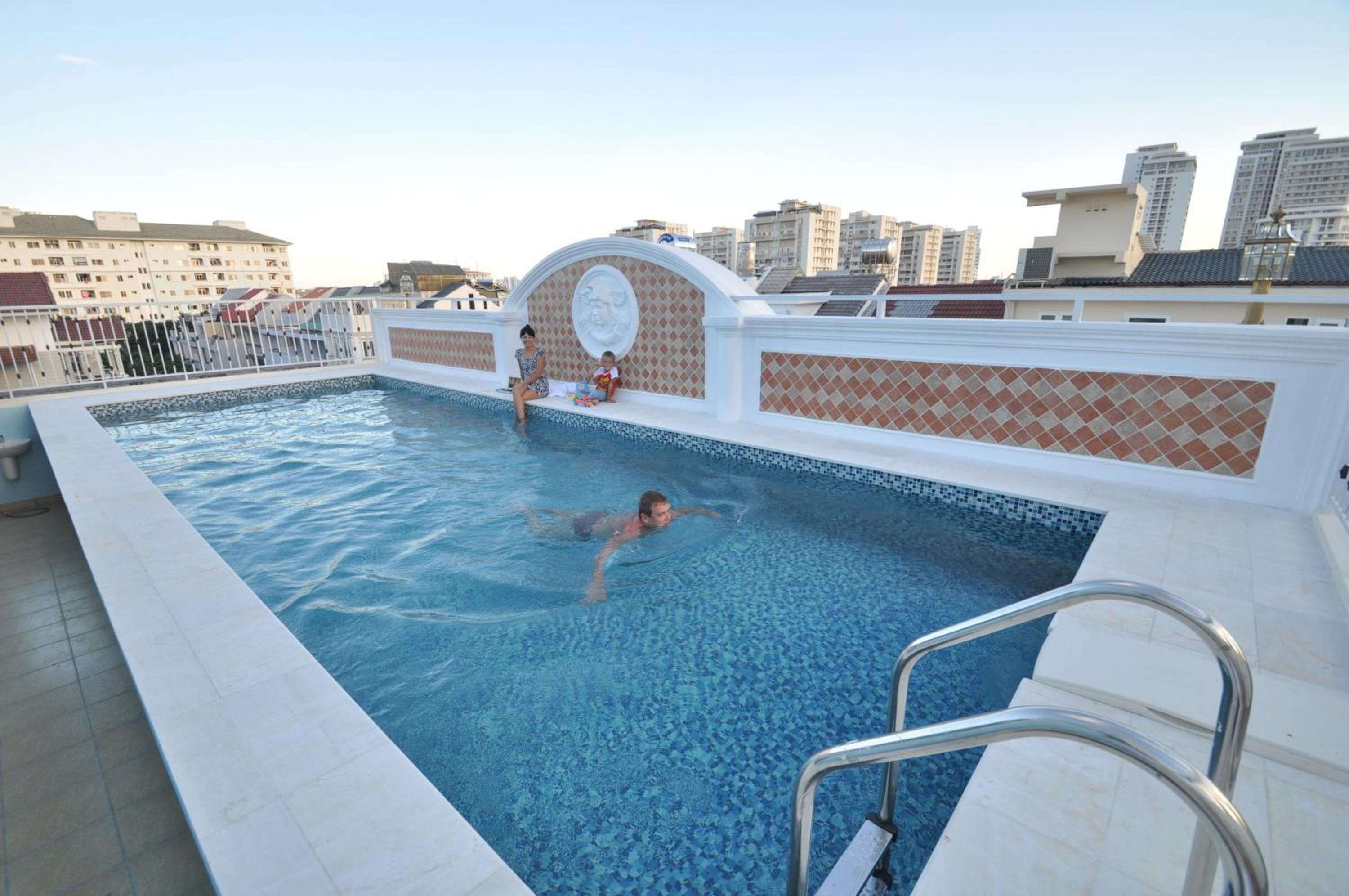Central Hotel & Residences Swimming Pool