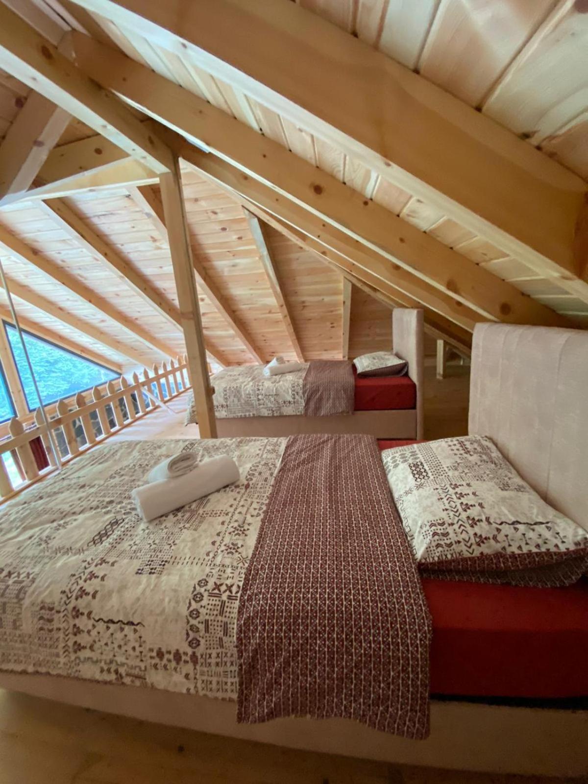 AYDER LEVUT Bungalov
