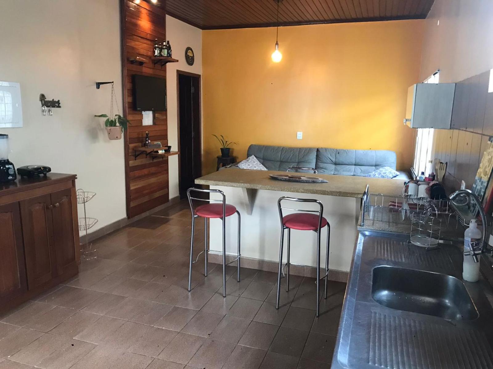 Casa LB com estacionamento privado