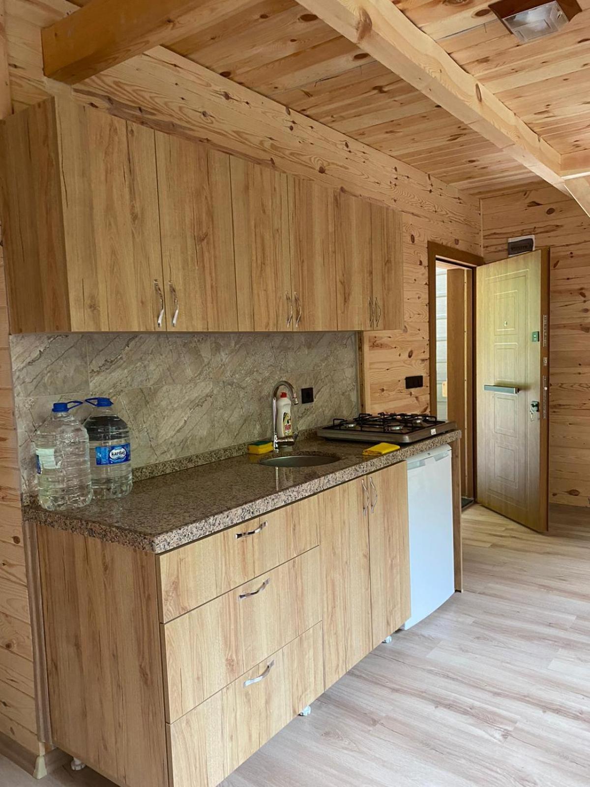 AYDER LEVUT Bungalov
