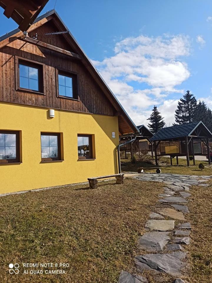 Pensiony a ubytování v kempu Indiana view 2