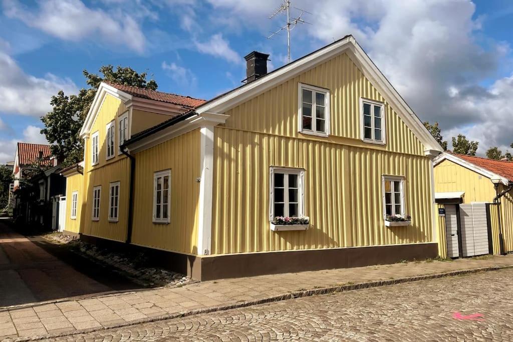 Central lägenhet i 1700-talshus view 4
