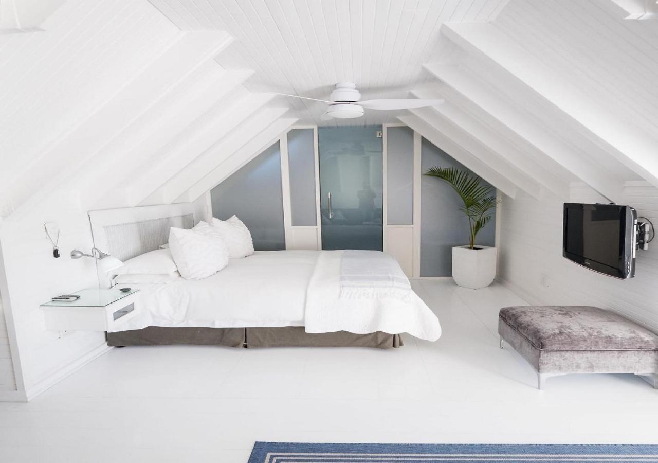 Admiralty Beach House