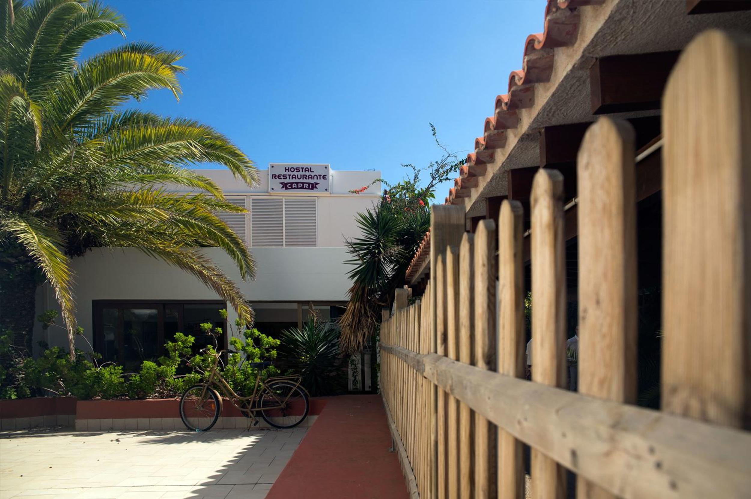Hostal Capri view 4