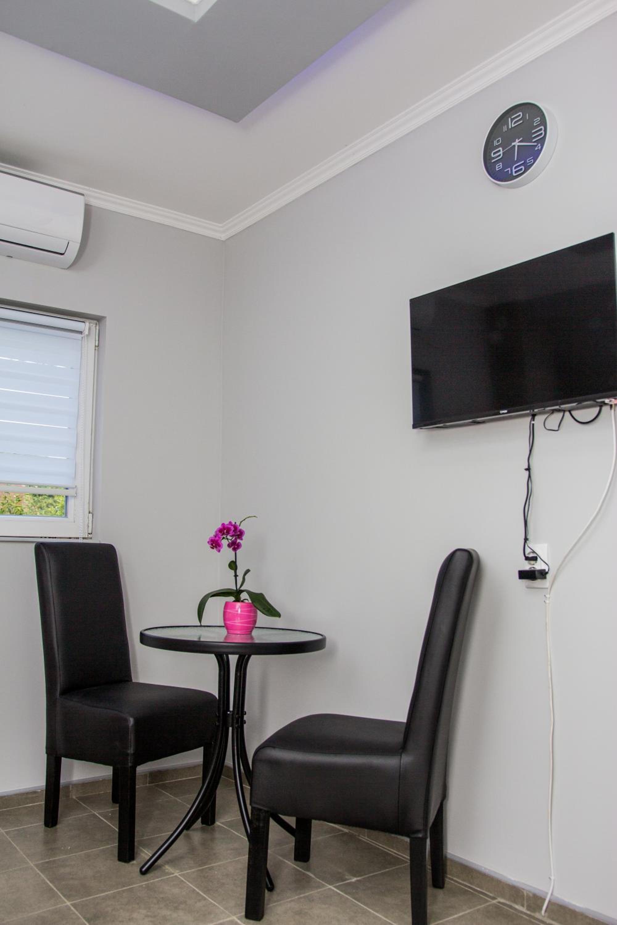 Feher Akac Guest House