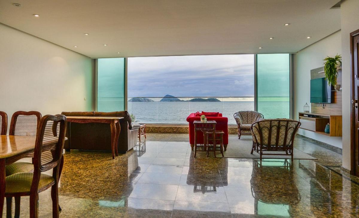 Maravilhosa Vista Mar e Muito Conforto na Glamourosa Ipanema Y1-008