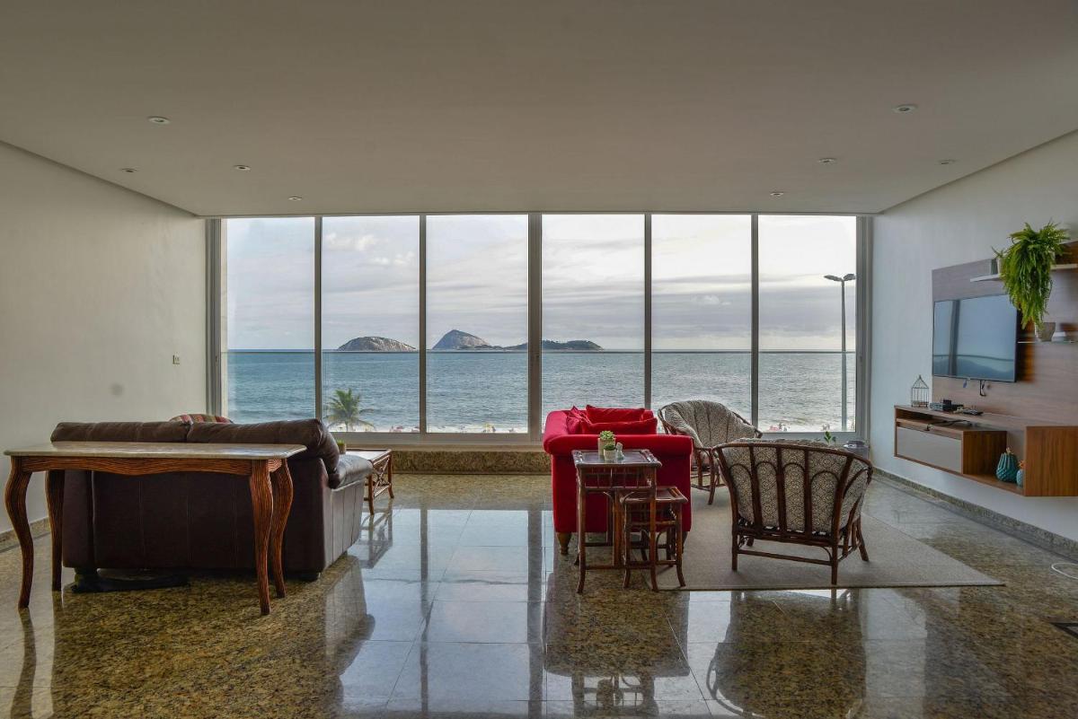 Maravilhosa Vista Mar e Muito Conforto na Glamourosa Ipanema Y1-008