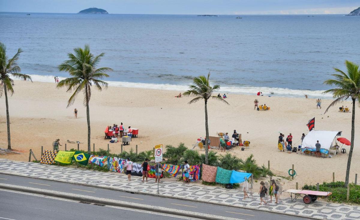Maravilhosa Vista Mar e Muito Conforto na Glamourosa Ipanema Y1-008