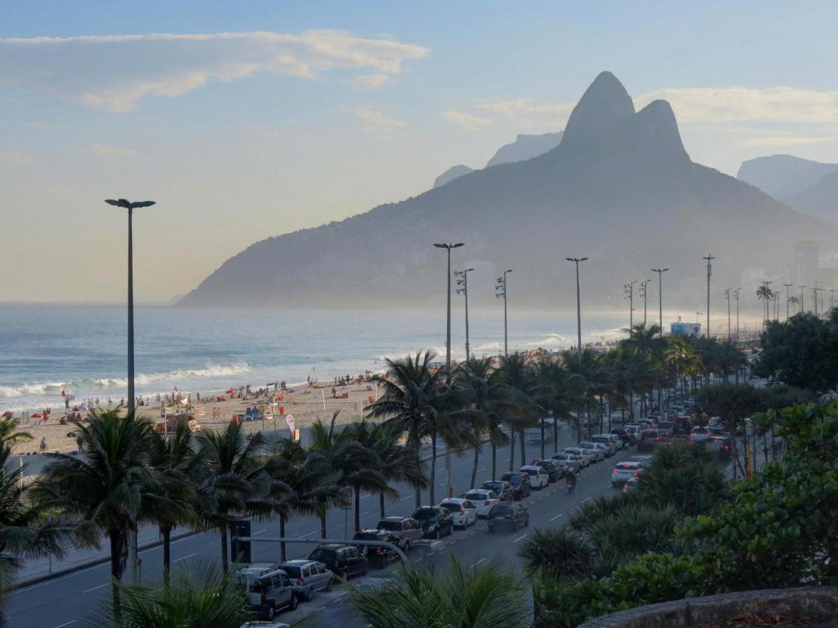 Maravilhosa Vista Mar e Muito Conforto na Glamourosa Ipanema Y1-008