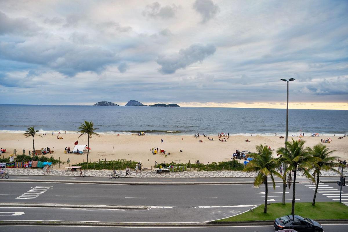 Maravilhosa Vista Mar e Muito Conforto na Glamourosa Ipanema Y1-008